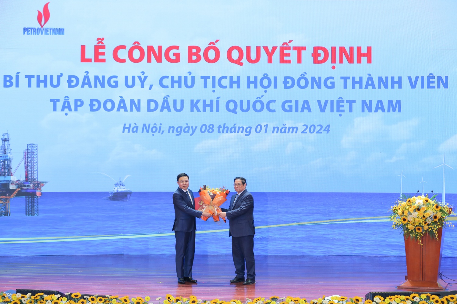 Thủ tướng Chính phủ Phạm Minh Chính trao quyết định bổ nhiệm Chủ tịch HĐTV Tập đoàn Dầu khí Việt Nam